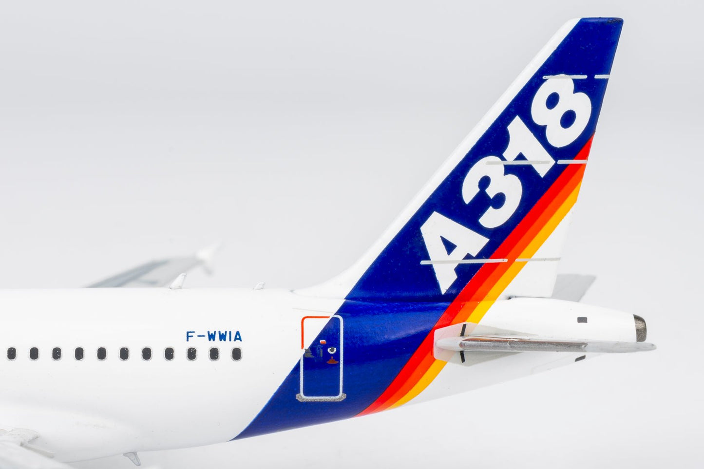 Pre-Order NG Models 48019 1:400 Airbus Industrie A318-100 F-WWIA (old colors; PW6000 ENGINES)