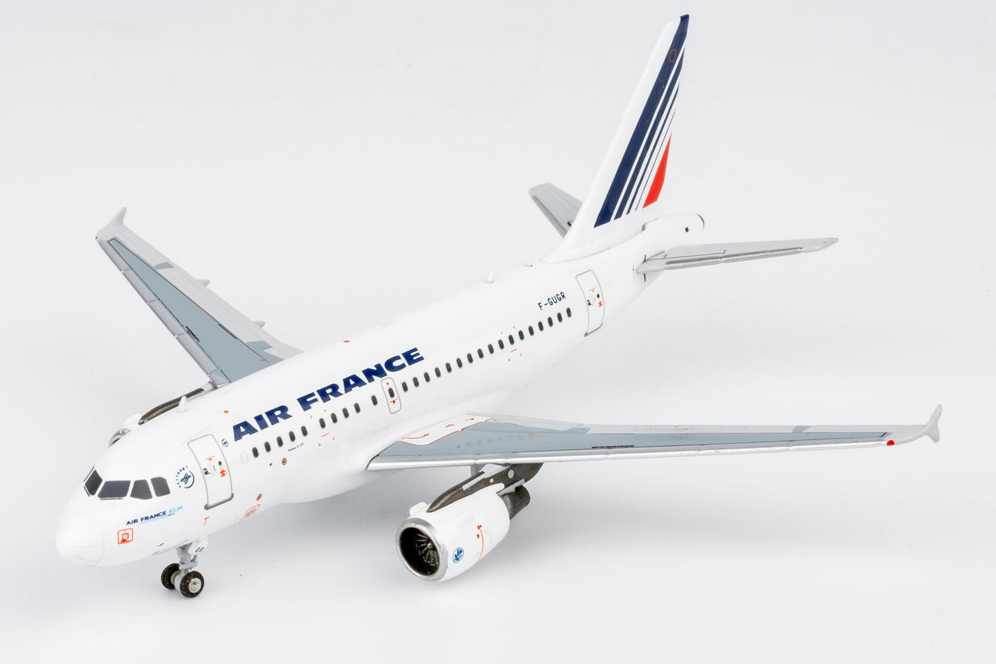 Pre-Order NG Models 48025 1:400 Air France A318-100 F-GUGR (old colors)