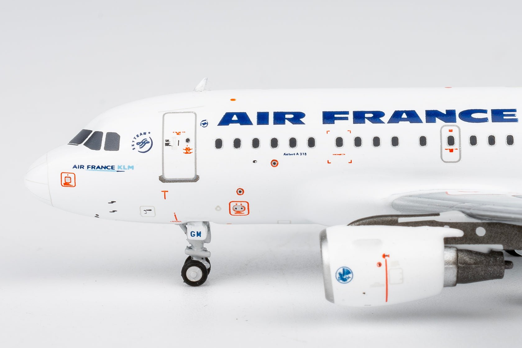 Pre-Order NG Models 48026 1:400 Air France A318-100 F-GUGM (old colors)