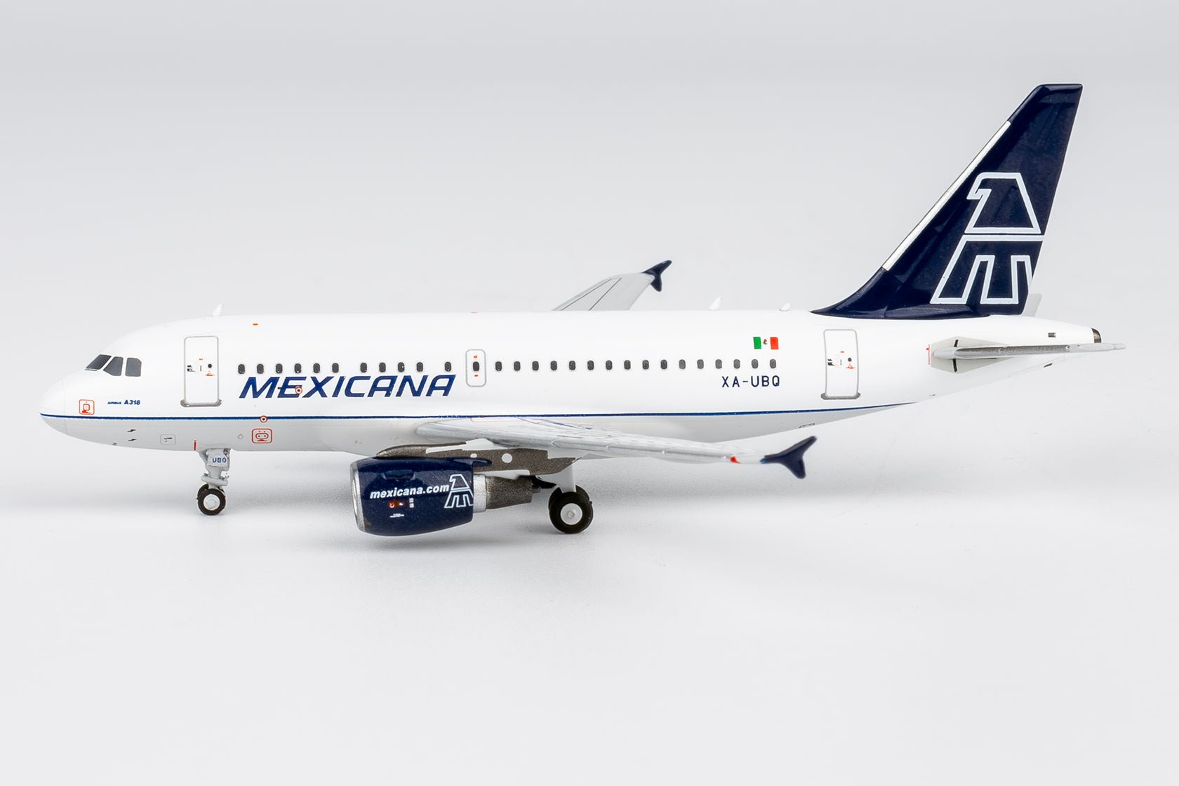 Pre-Order NG Models 48029 1:400 Mexicana A318-100 XA-UBQ (old colors)