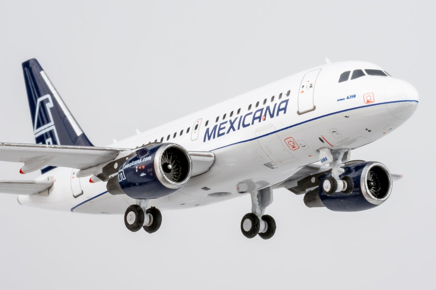 Pre-Order NG Models 48030 1:400 Mexicana A318-100 XA-UBR (old colors)