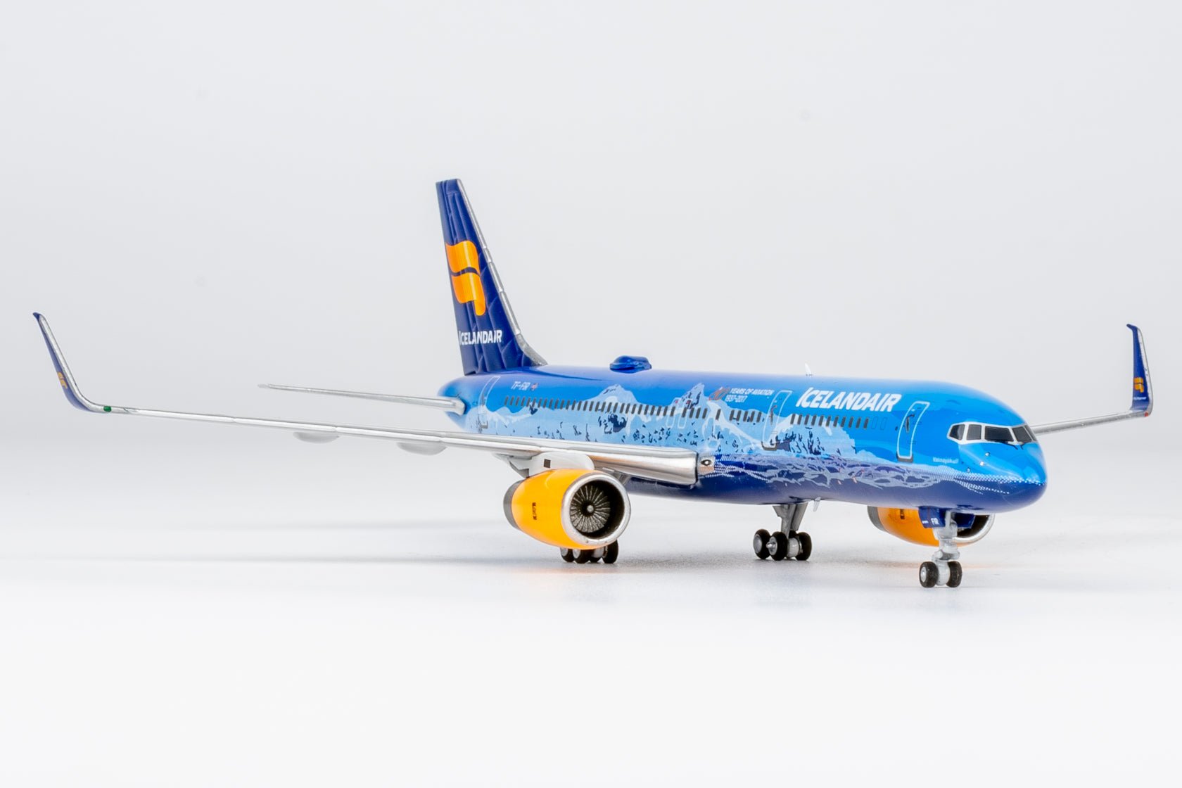 Pre-Order NG Models 53214 1:400 Icelandair 757-200/w TF-FIR Vatnajökull