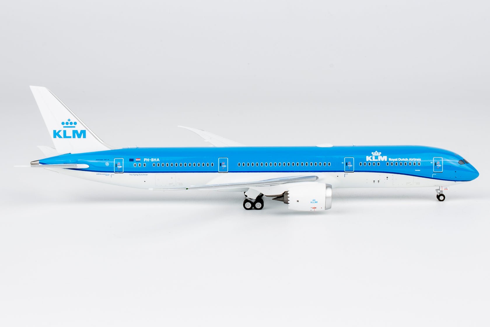 Pre-Order NG Models 55148 1:400 KLM Royal Dutch Airlines 787-9 Dreamliner PH-BHA "Carnation / Anjer" (revised colors; named "Carnation / Anjer")