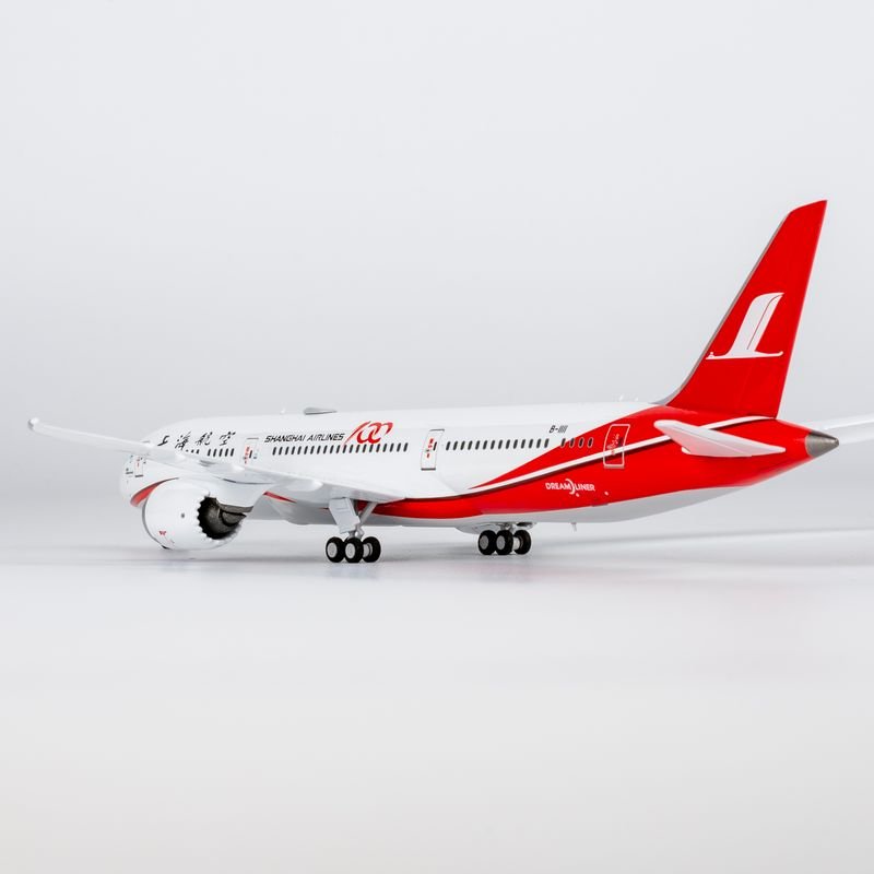 Pre - Order NG Models 55170 1:400 Shanghai Airlines 787 - 9 Dreamliner B - 1111 (the Shanghai Airlines' 100th aircraft)