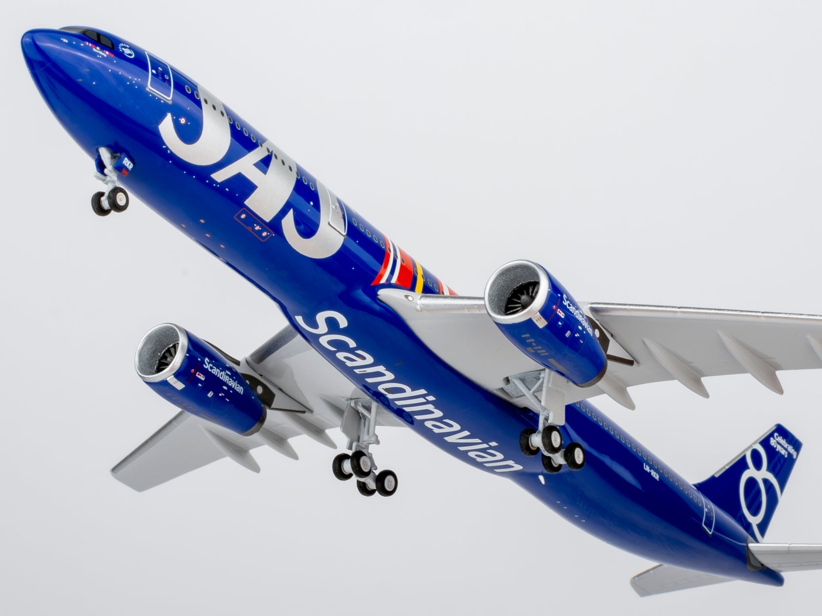 Pre-Order NG Models 62087 1:400 SAS Scandinavian Airlines A330-300 LN-RKR (Celebrating 80 Years Livery)