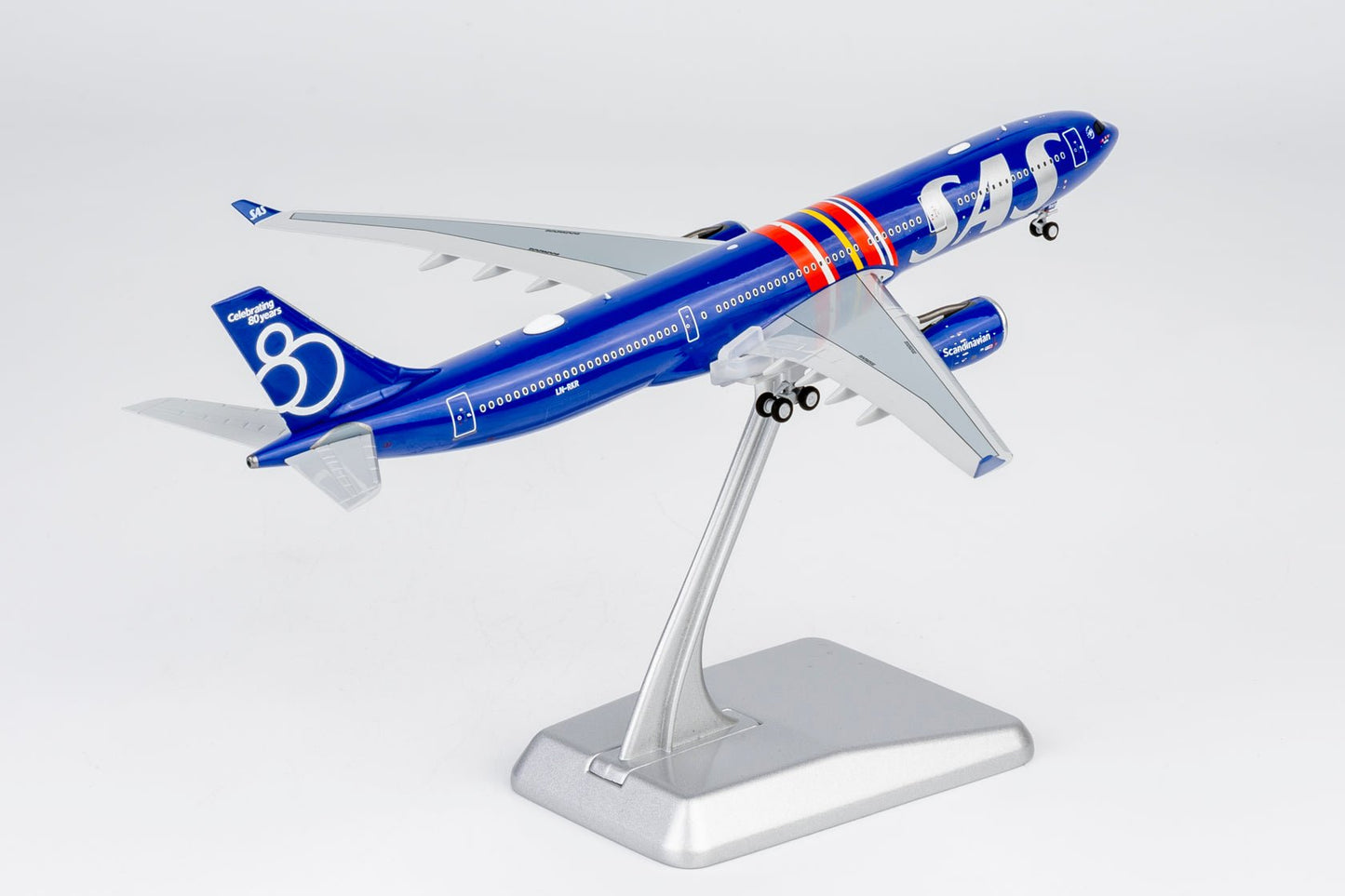 Pre-Order NG Models 62087 1:400 SAS Scandinavian Airlines A330-300 LN-RKR (Celebrating 80 Years Livery)