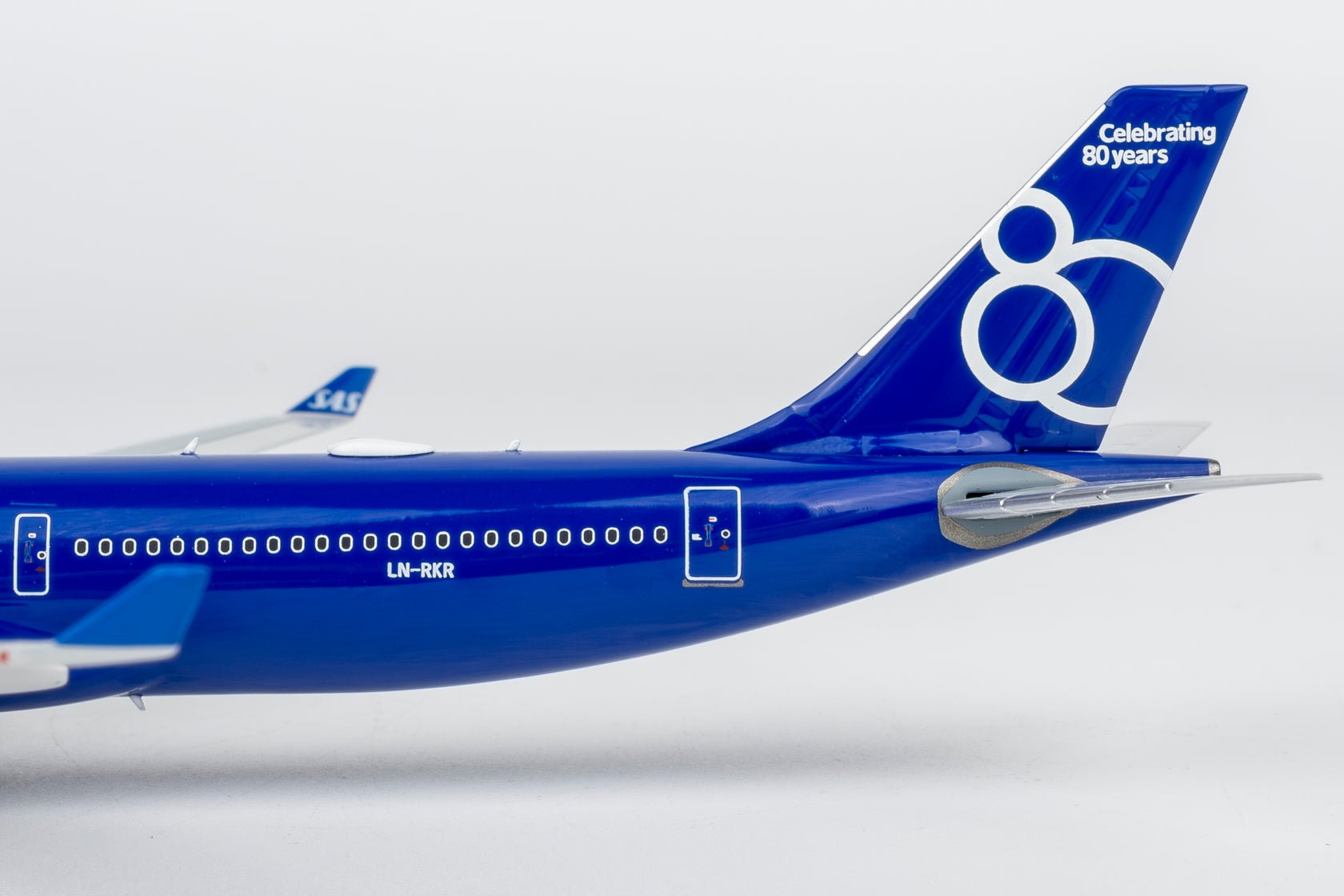Pre-Order NG Models 62087 1:400 SAS Scandinavian Airlines A330-300 LN-RKR (Celebrating 80 Years Livery)