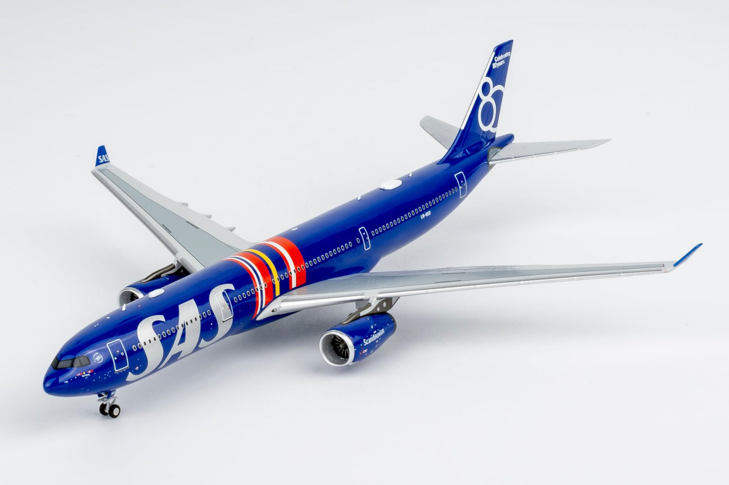 Pre-Order NG Models 62087 1:400 SAS Scandinavian Airlines A330-300 LN-RKR (Celebrating 80 Years Livery)