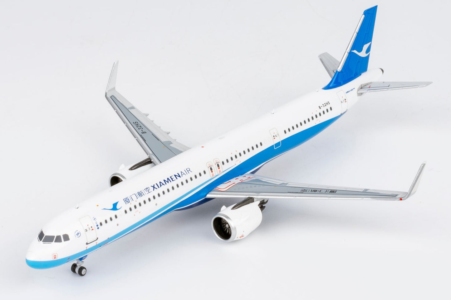 Pre-Order NG Models 64144 1:400 Xiamen Airlines A321neo B-32HS (current colors)