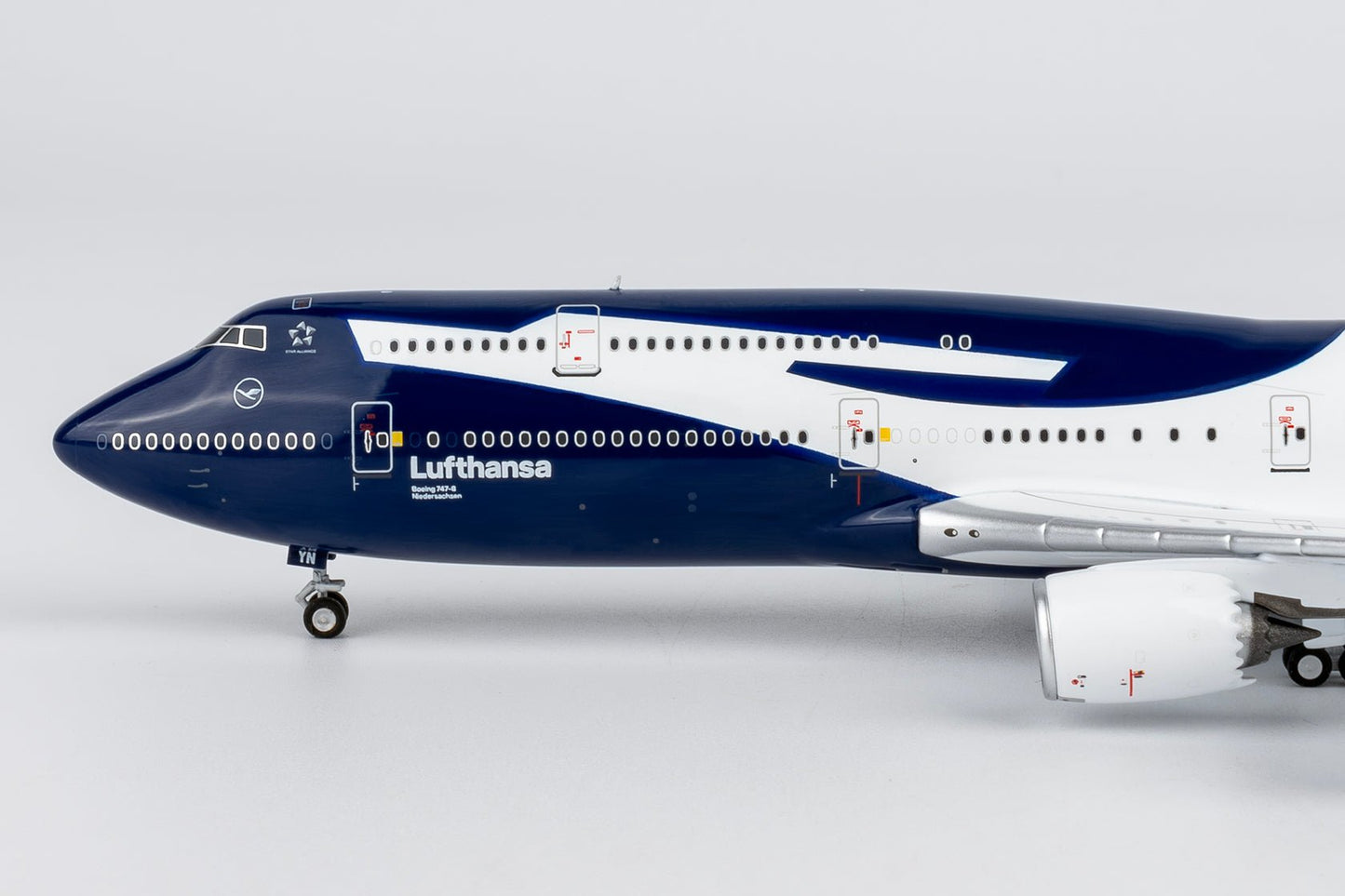Pre-Order NG Models 78046 1:400 Lufthansa 747-8i D-ABYN (100 Years Anniversary)
