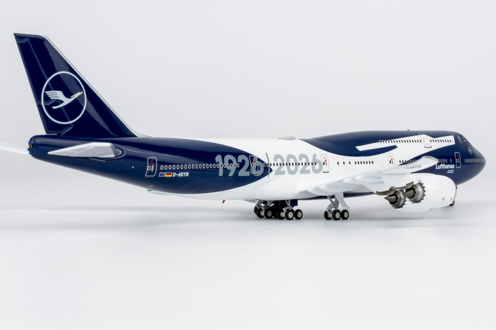 Pre-Order NG Models 78046 1:400 Lufthansa 747-8i D-ABYN (100 Years Anniversary)