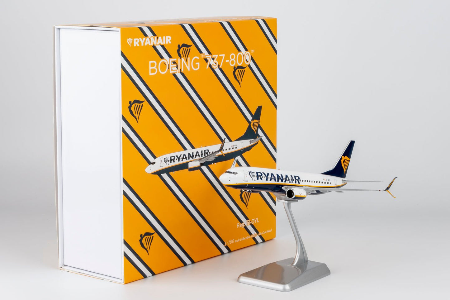 Pre-Order NG Models 8065 1:200 Ryanair 737-800 EI-DHF old colors, withtout winglets