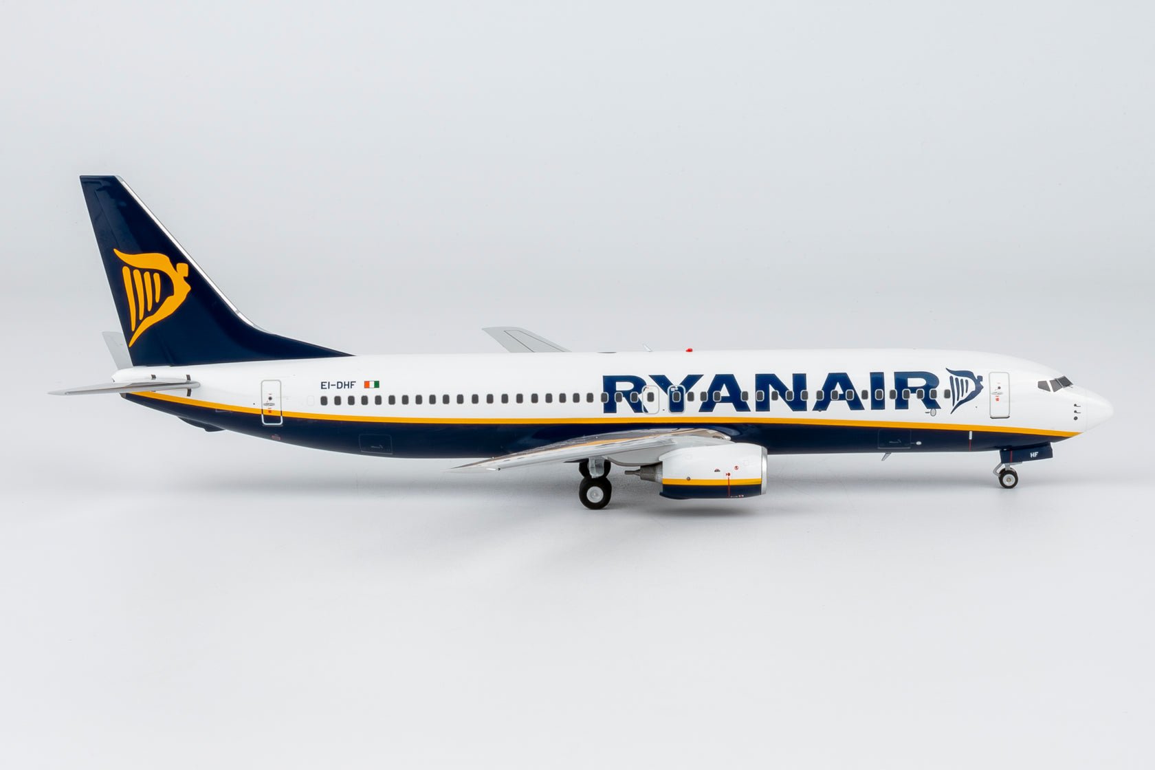 Pre-Order NG Models 8066 1:200 Ryanair 737-800/w EI-DYL current colors with scimitar winglets