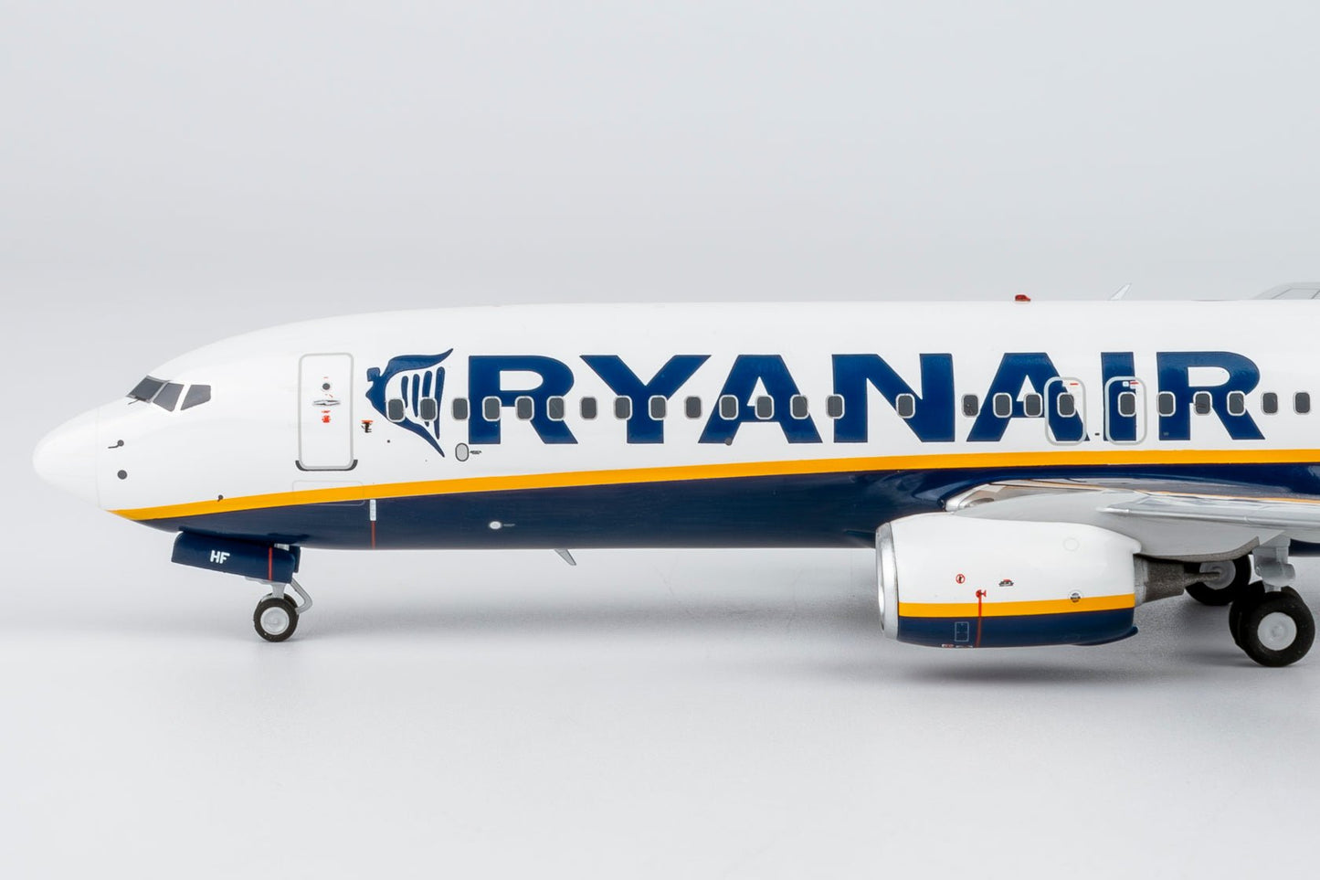 Pre-Order NG Models 8066 1:200 Ryanair 737-800/w EI-DYL current colors with scimitar winglets