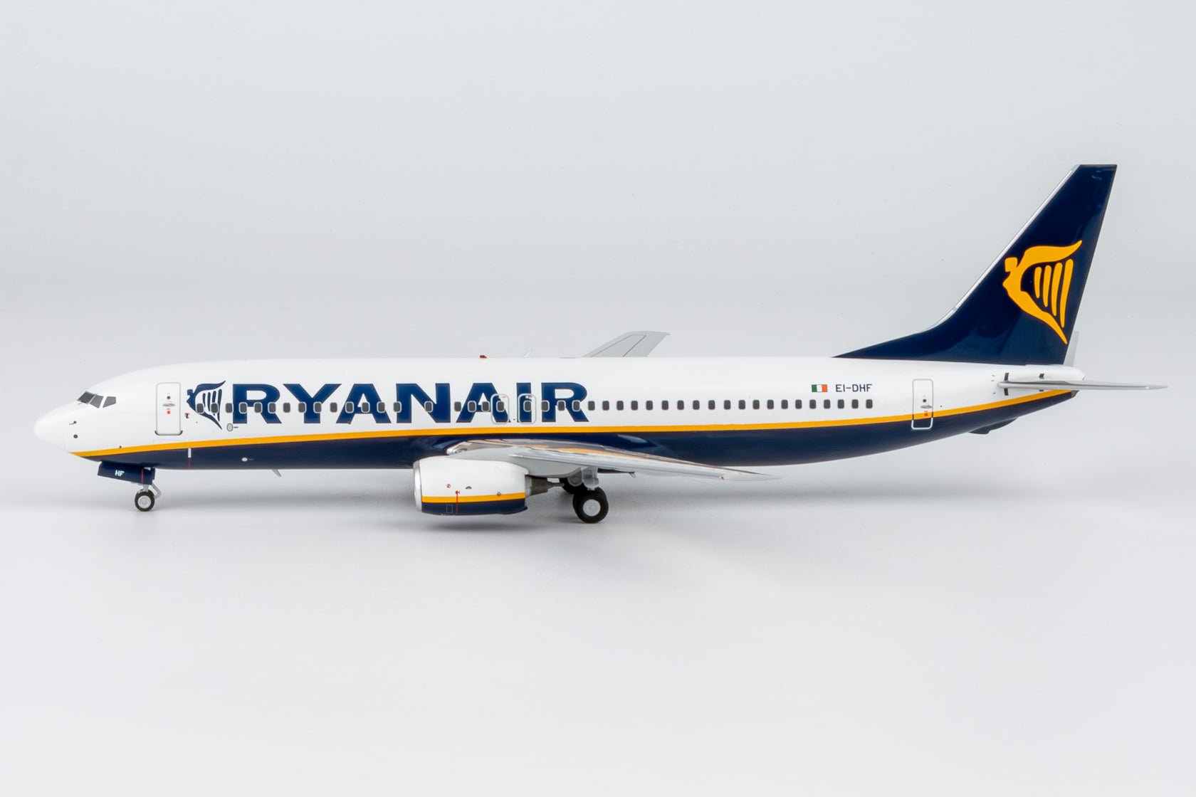 Pre-Order NG Models 8066 1:200 Ryanair 737-800/w EI-DYL current colors with scimitar winglets