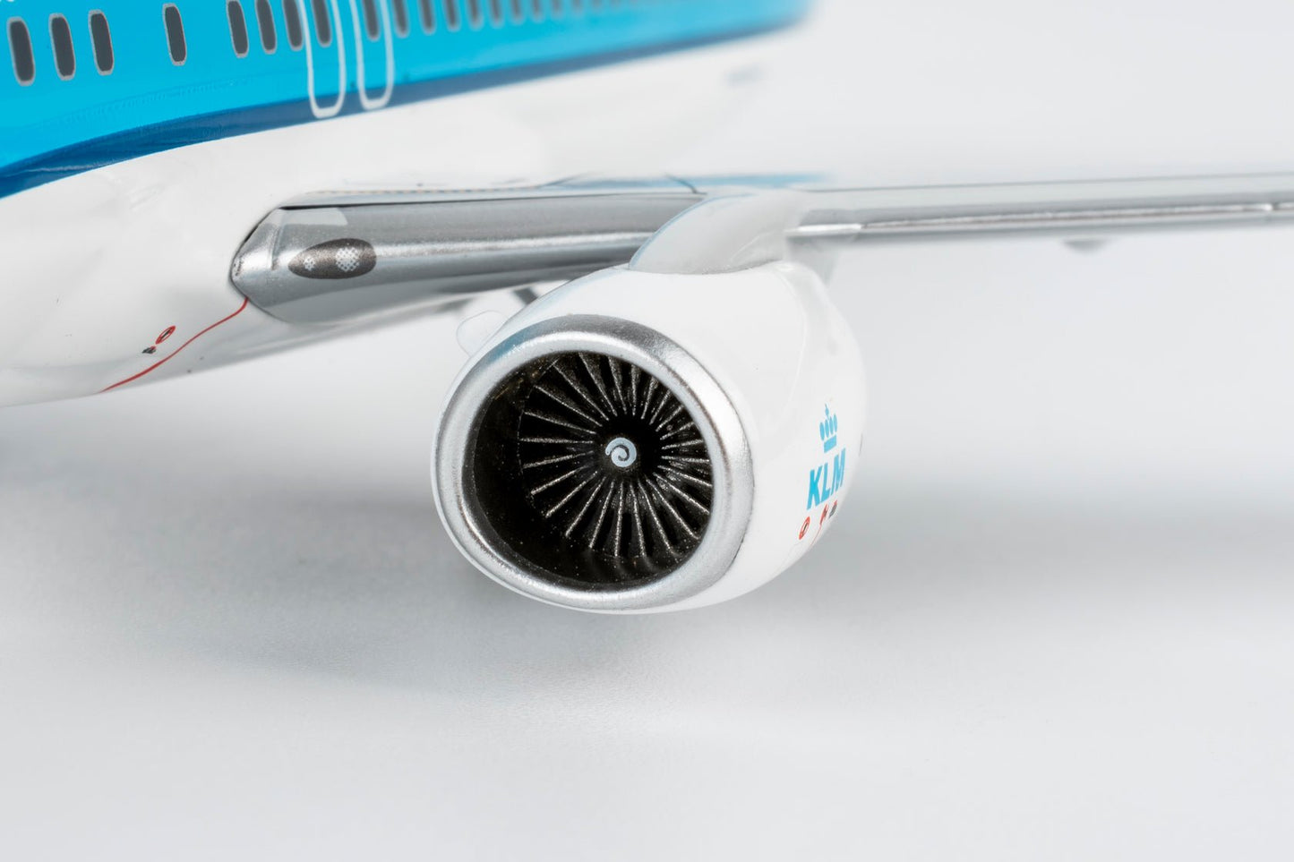 Pre-Order NG Models 8071 1:200 KLM Royal Dutch Airlines 737-800/w PH-BXU new colors