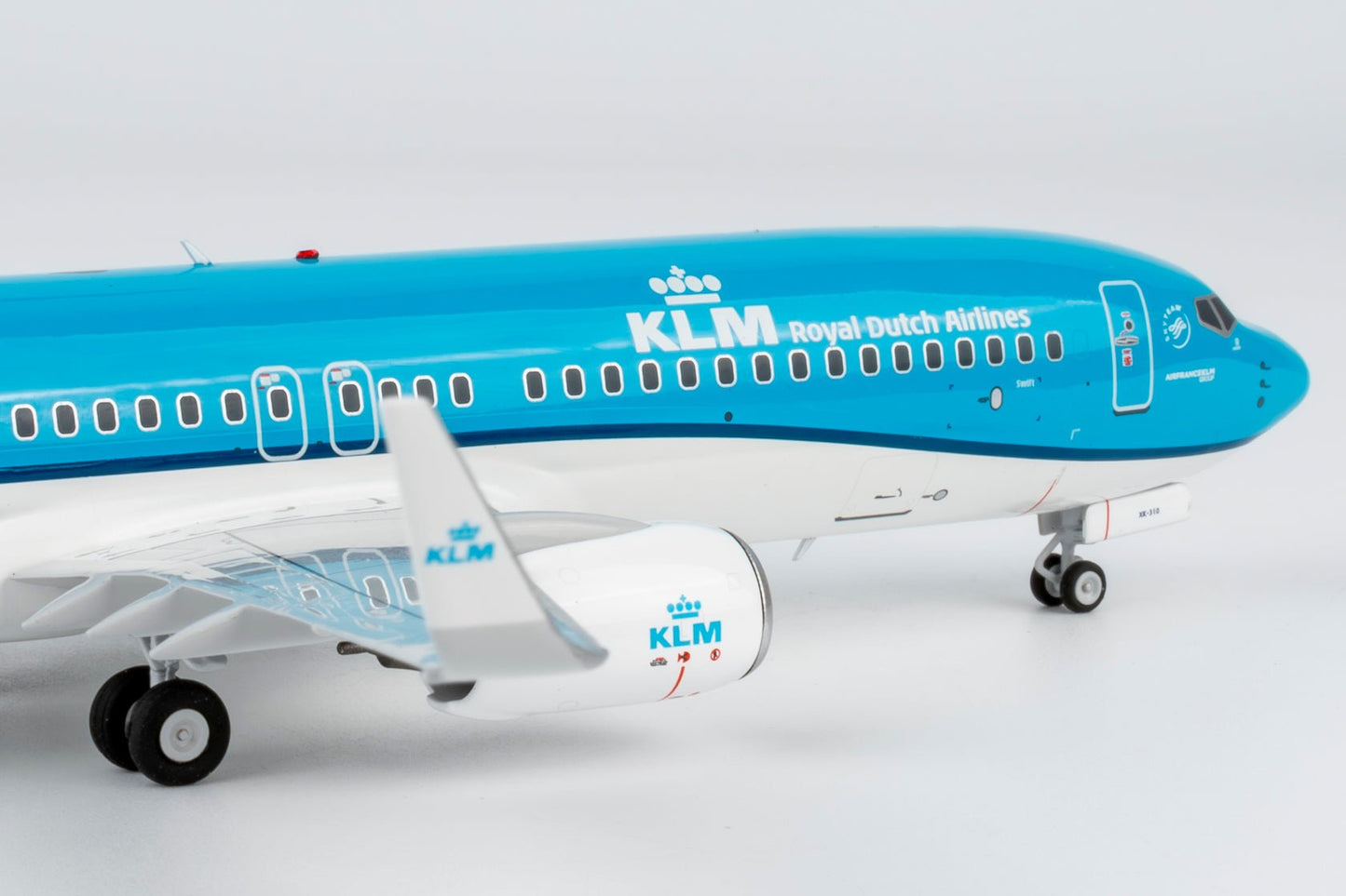 Pre-Order NG Models 8072 1:200 KLM Royal Dutch Airlines 737-800/w PH-BXK new colors
