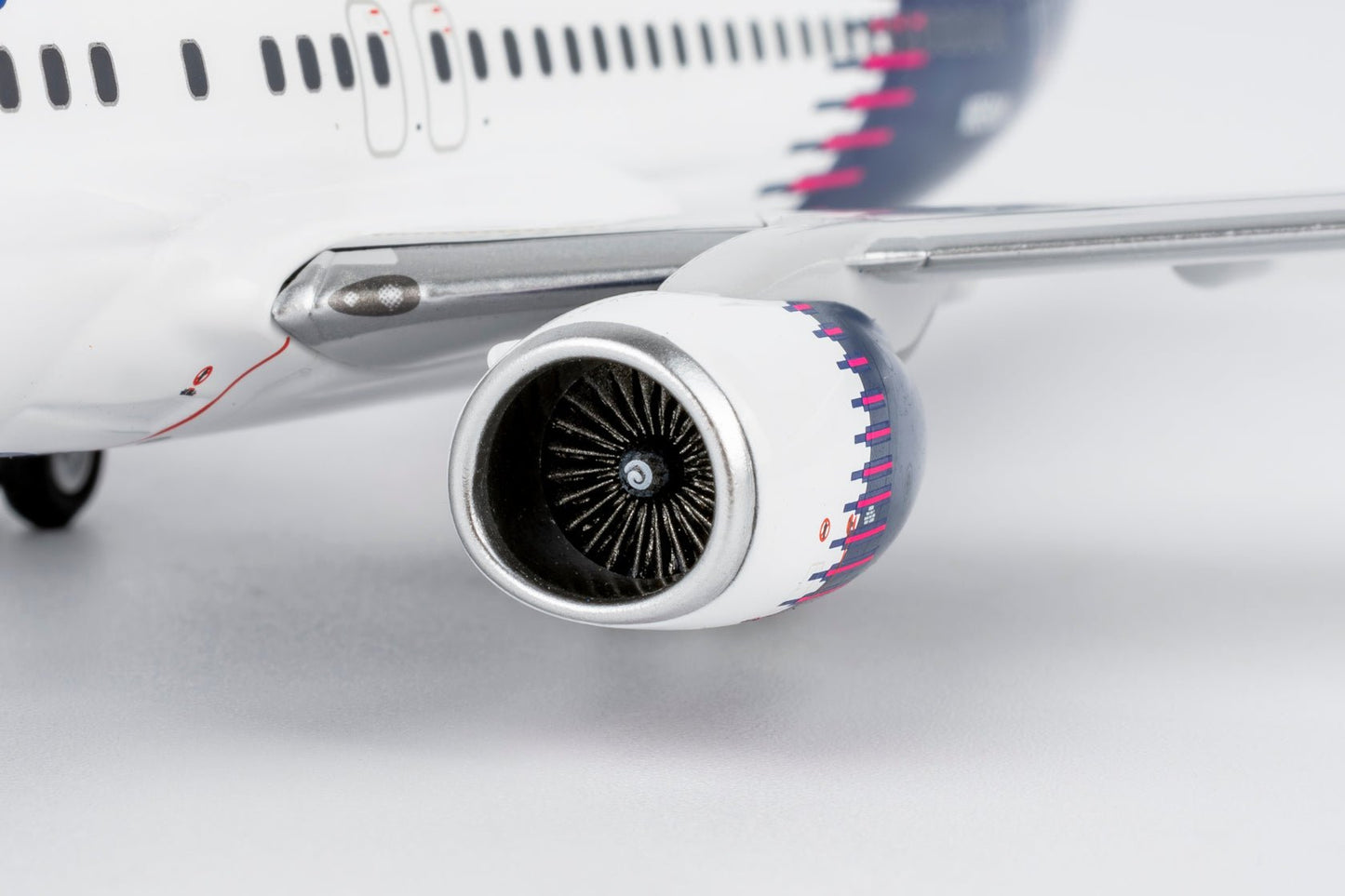 Pre-Order NG Models 8077 1:200 Aeromexico 737-800/w N958AM new paint with scimitar winglets