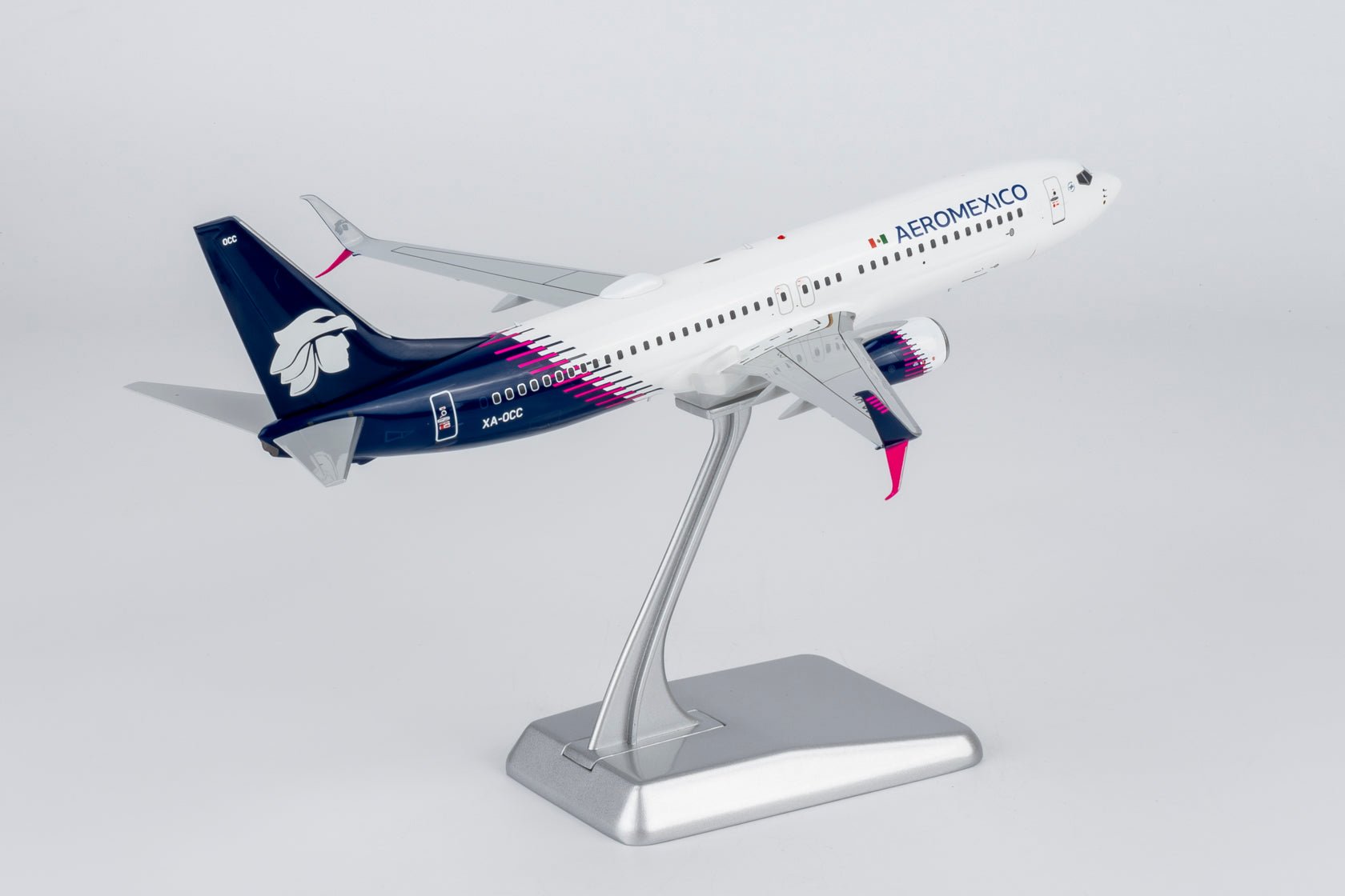 Pre-Order NG Models 8078 1:200 Aeromexico 737-800/w XA-OCC new paint with scimitar winglets