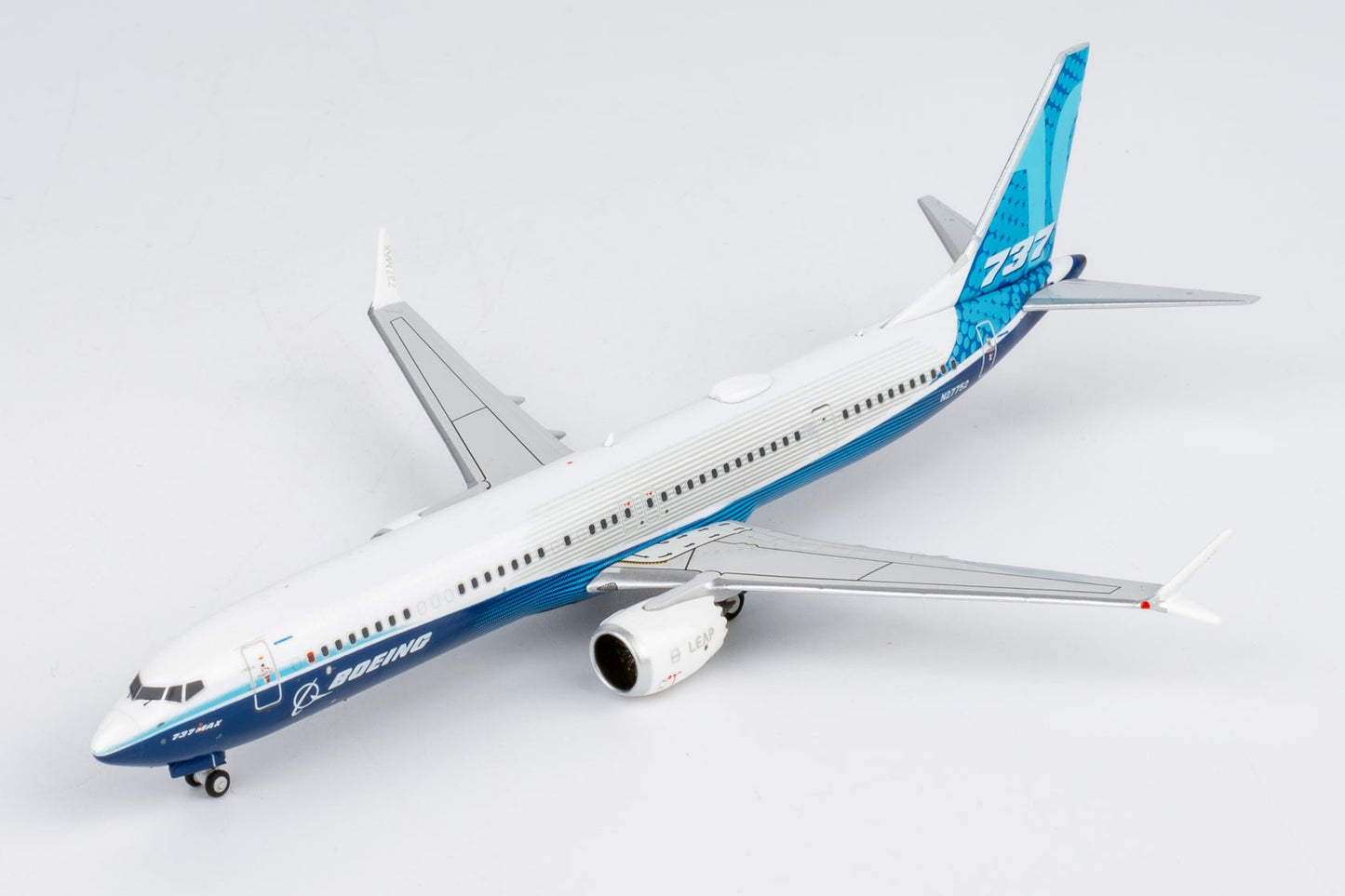 Pre-Order NG Models 90005 1:400 The Boeing Company 737 MAX 10 N27752