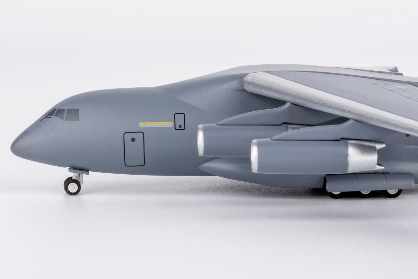 Pre-Order NG Models LITE PLA050 1:400 PLA Air Force Y-20A 20041
