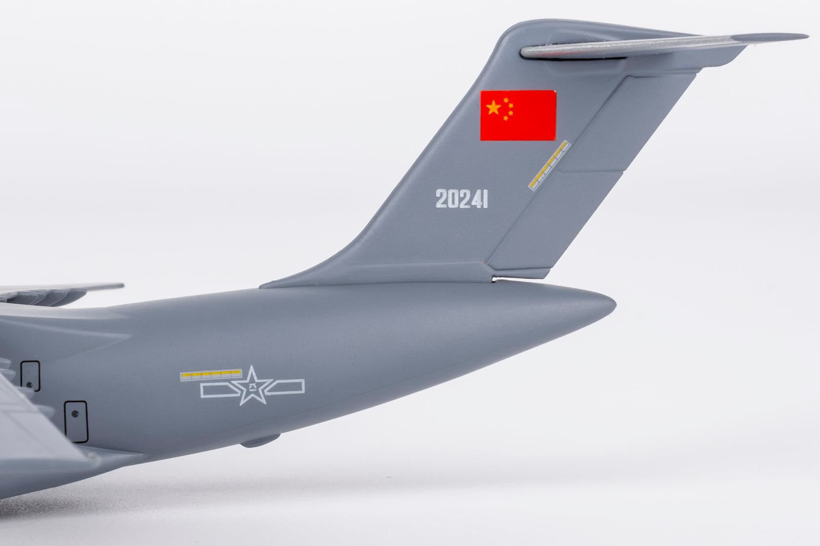 Pre-Order NG Models LITE PLA050 1:400 PLA Air Force Y-20A 20041
