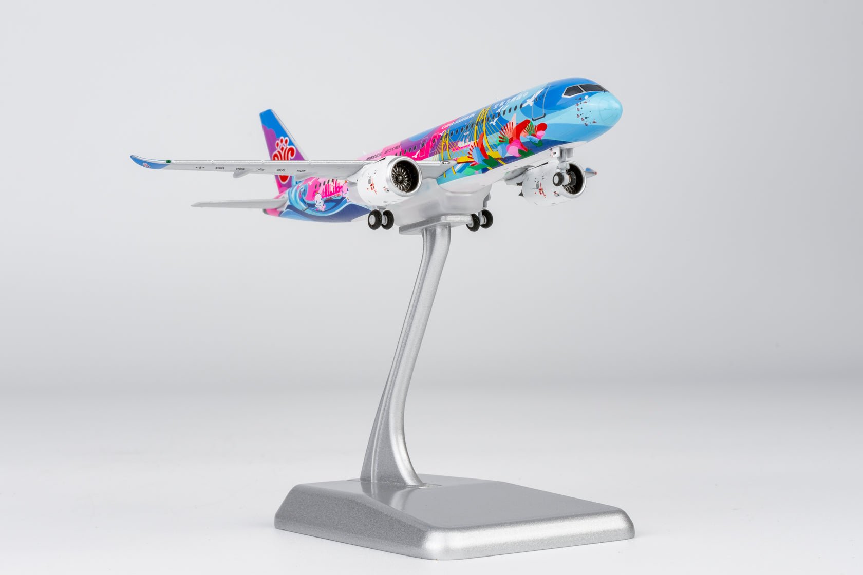 Pre-Order NG Models ULTIMATE 24187 1:400 China Southern Airlines C919 B-658W (Grand Beauty Bay Area 大美湾区号)
