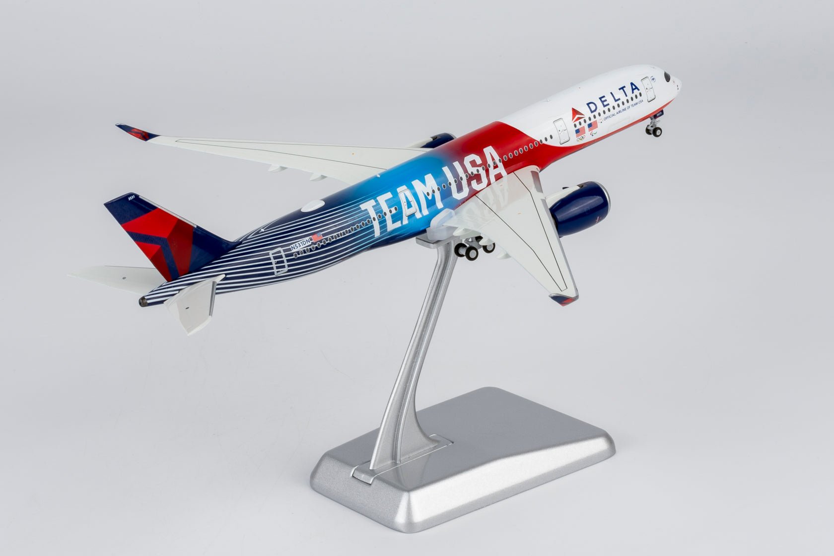 Pre-Order NG Models ULTIMATE 39123 1:400 Delta Air Lines A350-900 N531DN (TEAM USA 3)