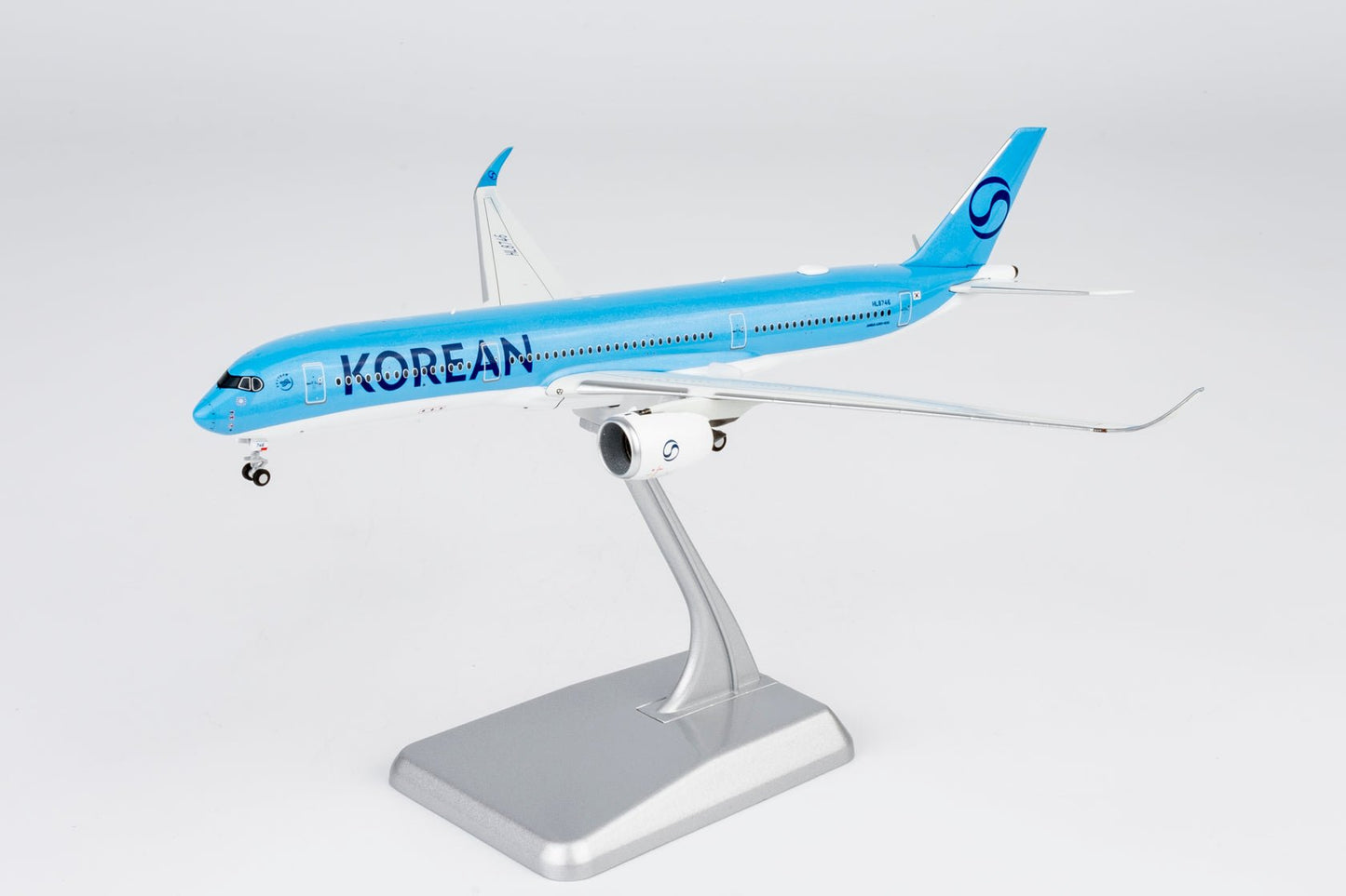 Pre-Order NG Models ULTIMATE 39127 1:400 Korean Air A350-900 HL8746 (New Livery)
