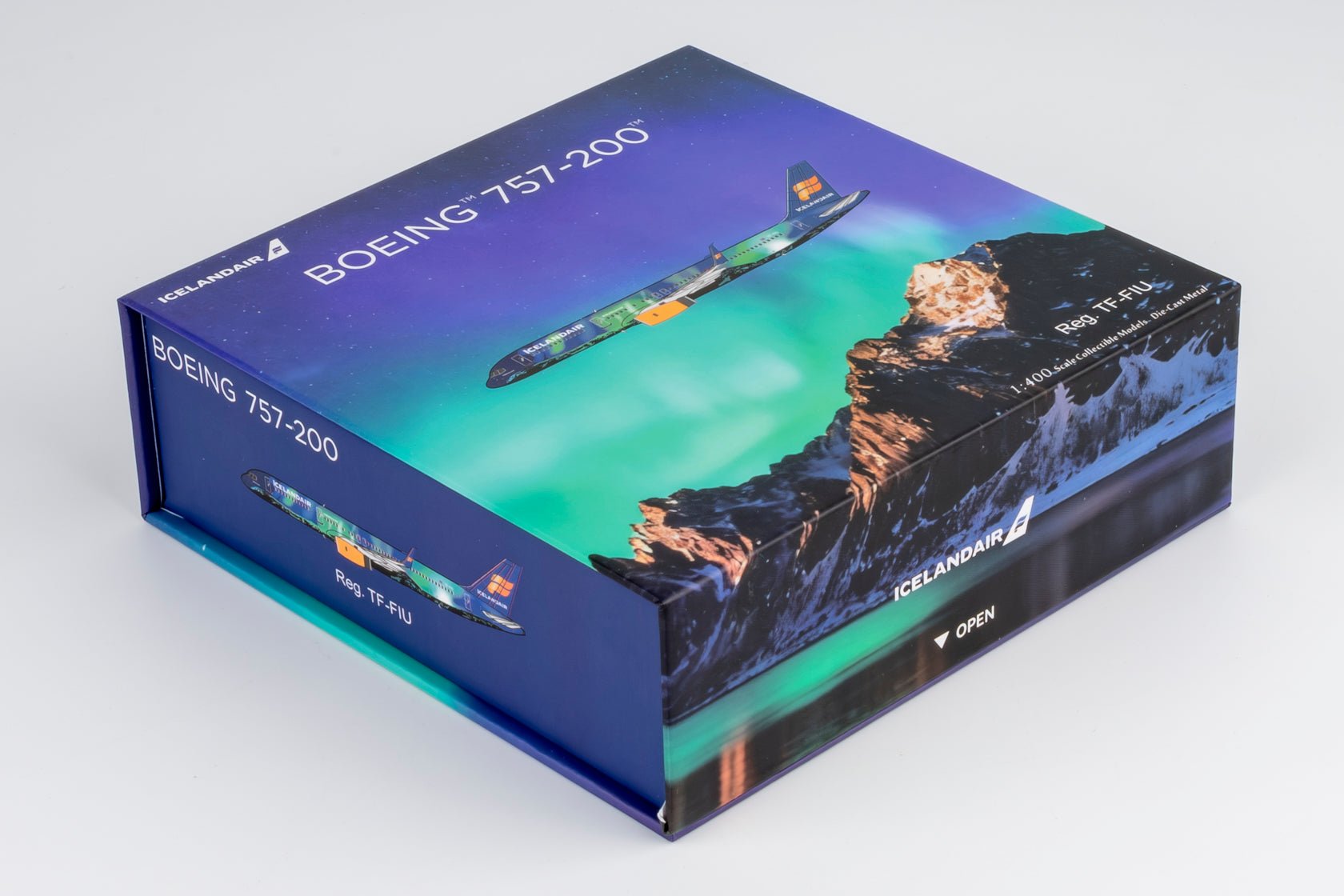Pre-Order NG Models ULTIMATE 53211 1:400 Icelandair 757-200/w A321 TF-FIU (Aurora (Northern Lights))
