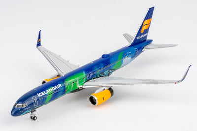 Pre-Order NG Models ULTIMATE 53211 1:400 Icelandair 757-200/w A321 TF-FIU (Aurora (Northern Lights))