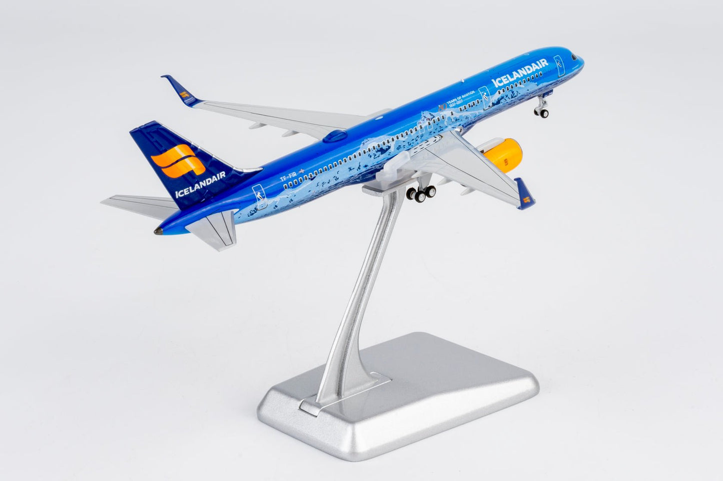 Pre-Order NG Models ULTIMATE 53212 1:400 Icelandair 757-200/w A321 TF-FIR (Vatnajökull)