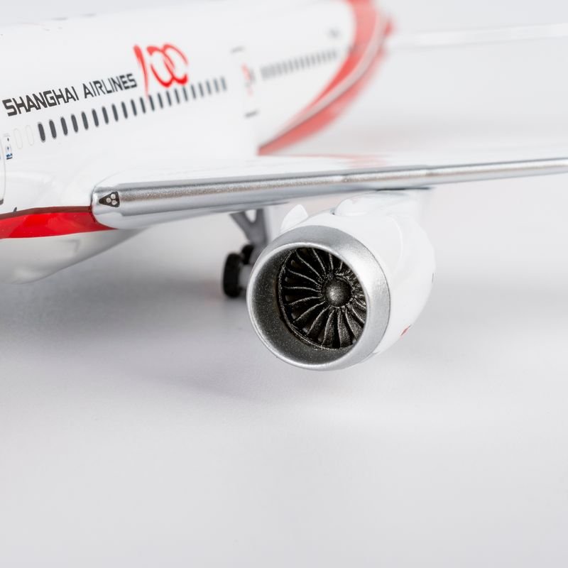 Pre - Order NG Models ULTIMATE 55169 1:400 Shanghai Airlines 787 - 9 Dreamliner B - 1111 (Shanghai Airlines' 100th Aircraft; Exclusive for HEC2026)
