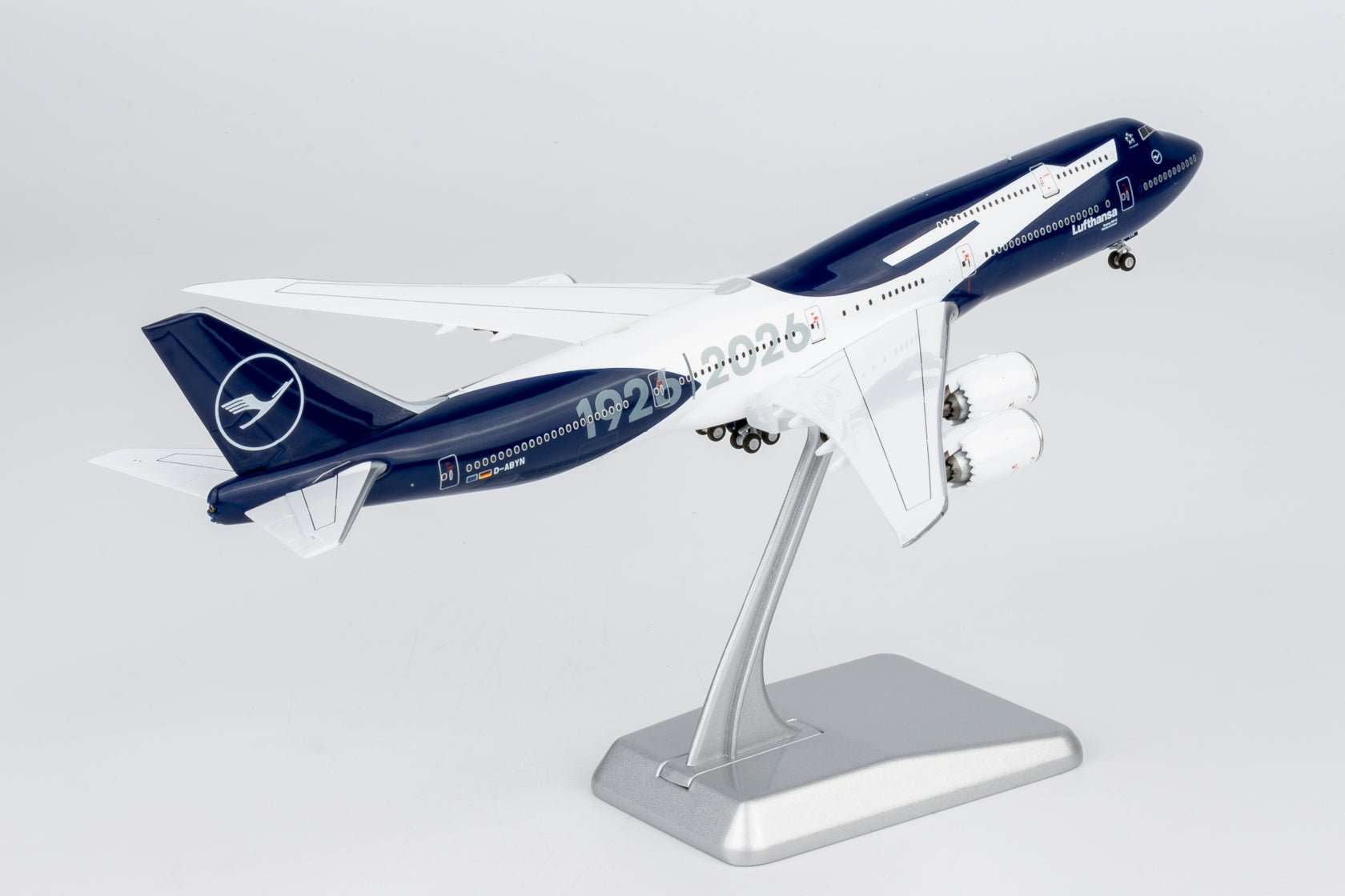 Pre-Order NG Models ULTIMATE 78045 1:400 Lufthansa 747-8i D-ABYN (100 Years Anniversary)