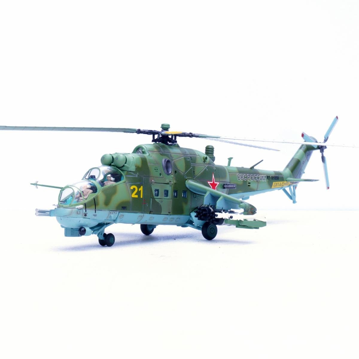 Pre - Order Panzerkampf 14005PH 1:72 MI - 24P, Aviation Group of Russian Air and Space Forces in Syria RF - 91859 / 21 2017 - Khmeimin AB