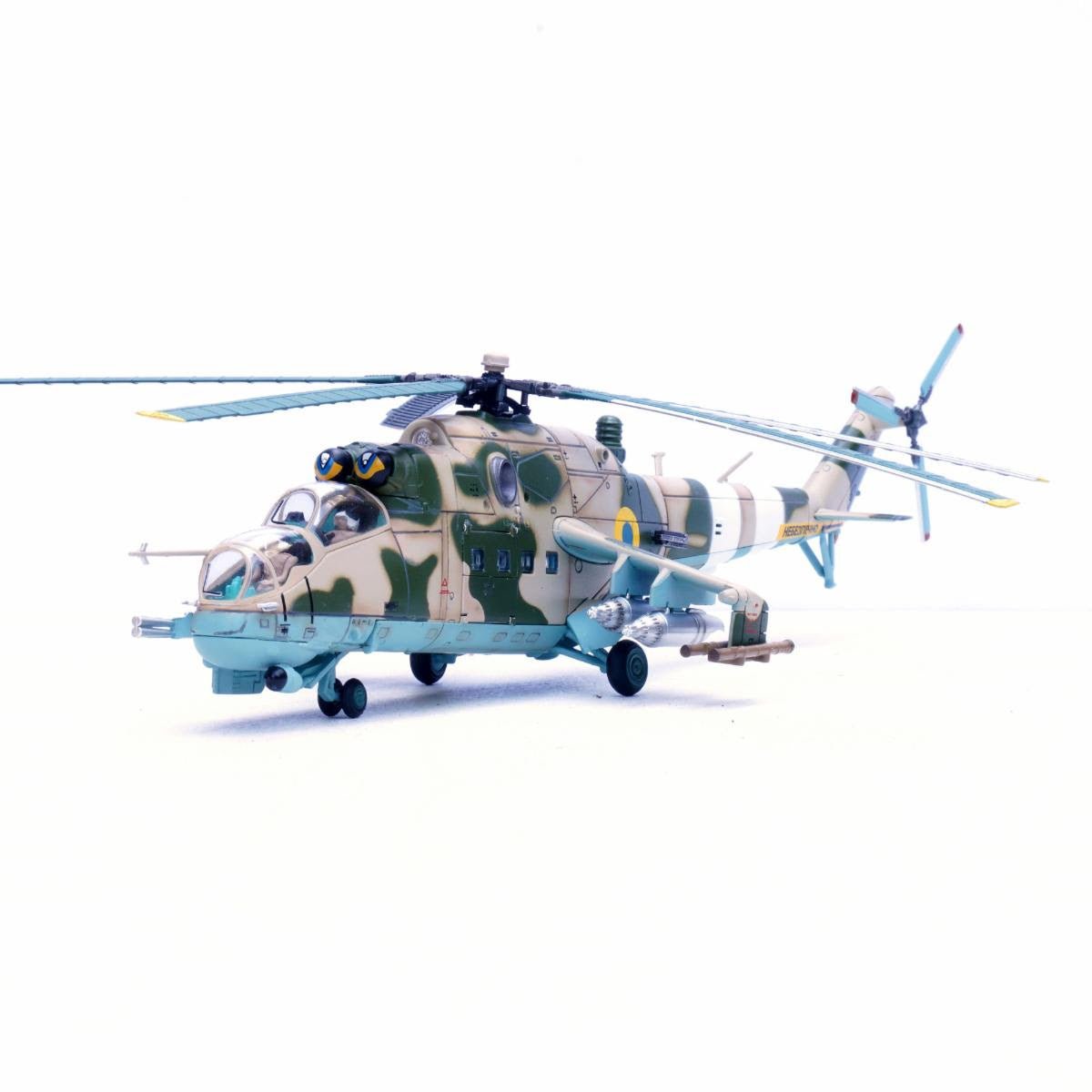 Pre - Order Panzerkampf 14005PJ 1:72 MI - 24P, Ukraine Airforce