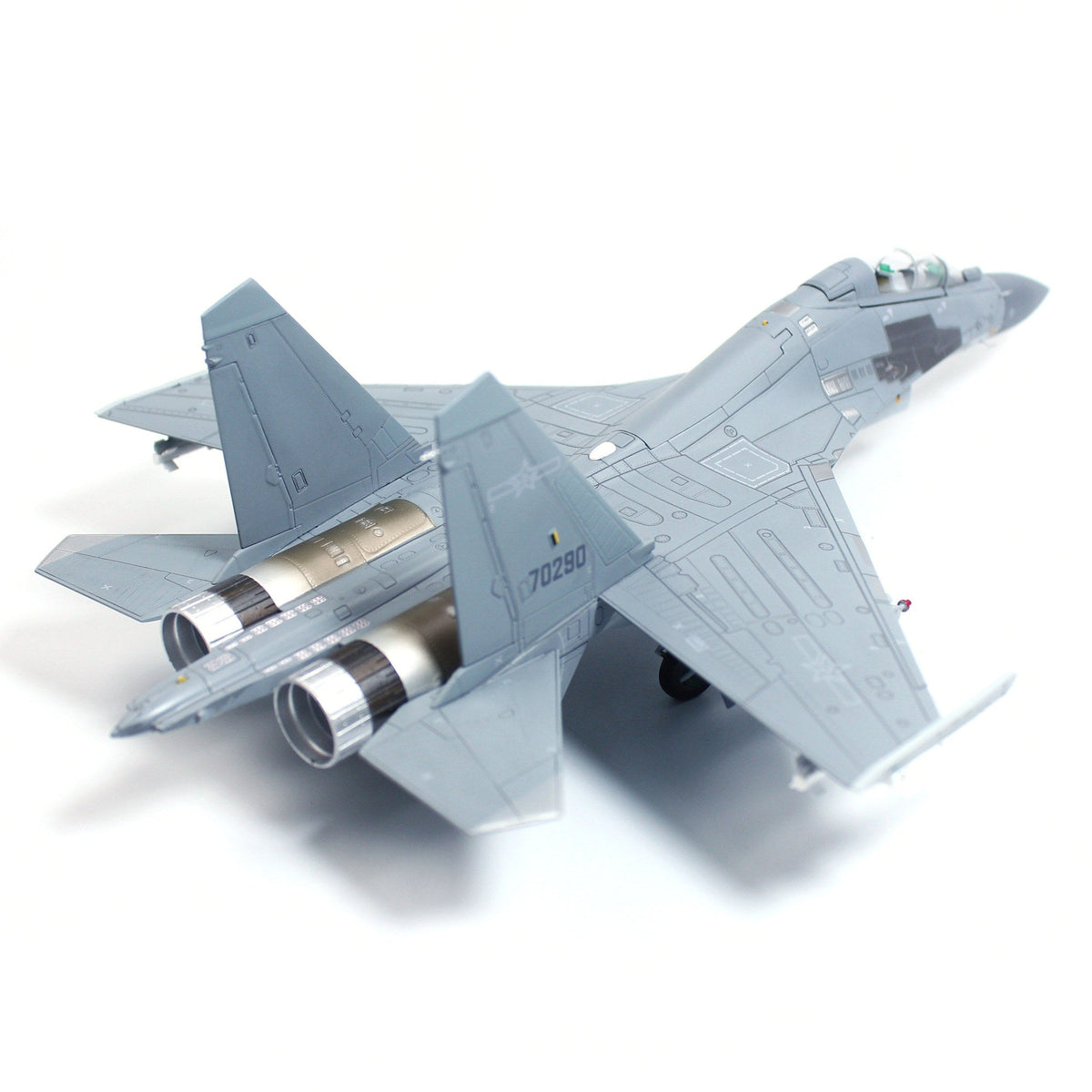 Pre-Order Panzerkampf 14652PG 1:72 PLA J-16 70290
