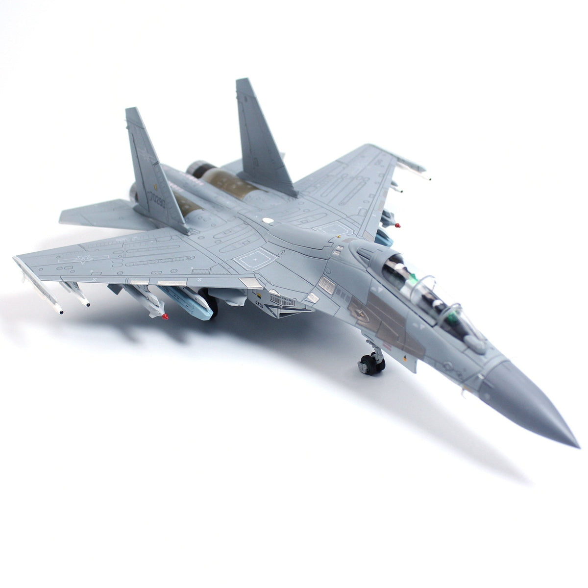 Pre-Order Panzerkampf 14652PG 1:72 PLA J-16 70290