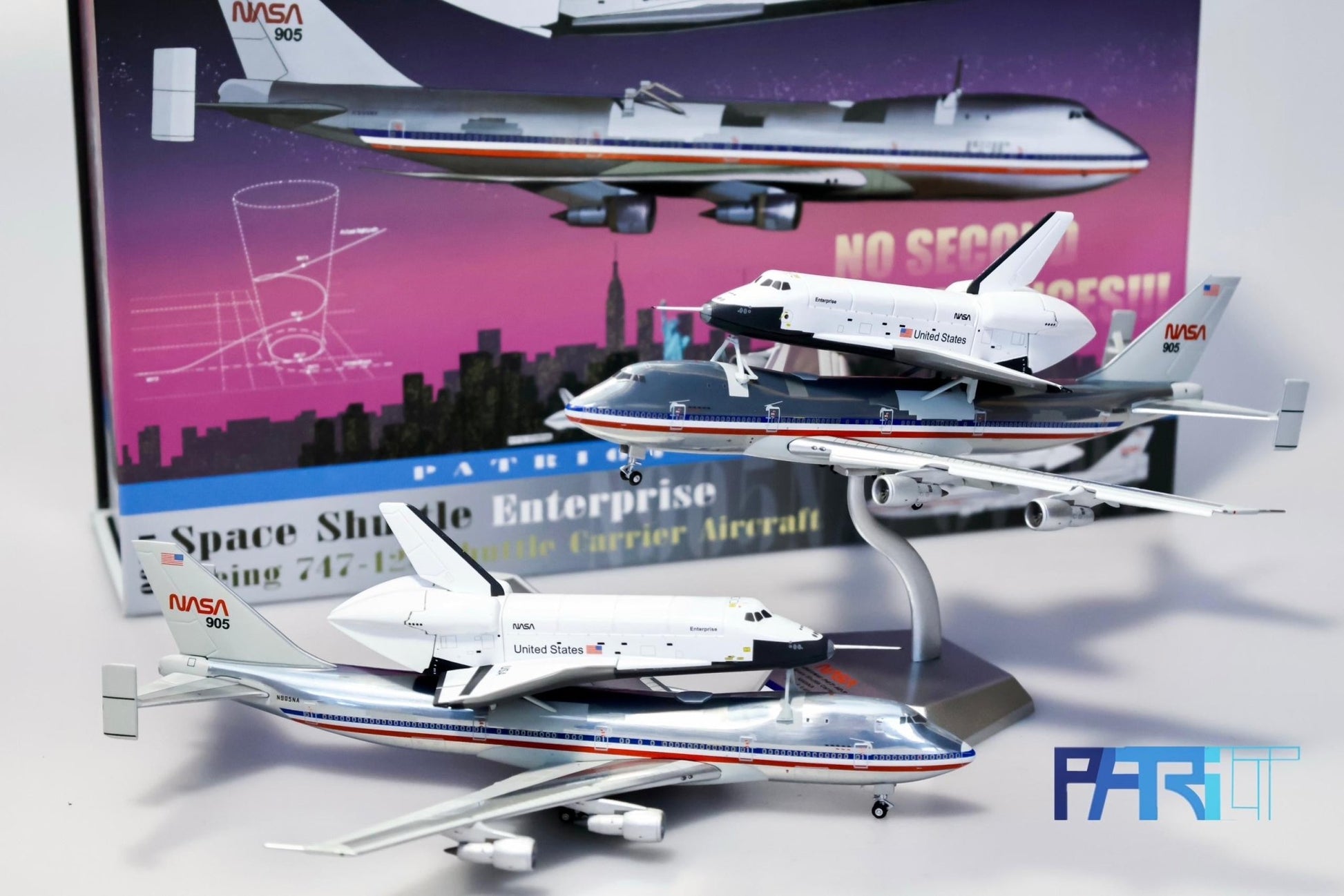 Pre - Order Patriot Model PT - 400 - 023FD 1:400 Boeing 747 - 123 NASA N905NA & Space Shuttle Orbiter OV - 101"Enterprise" Flaps Down Edition