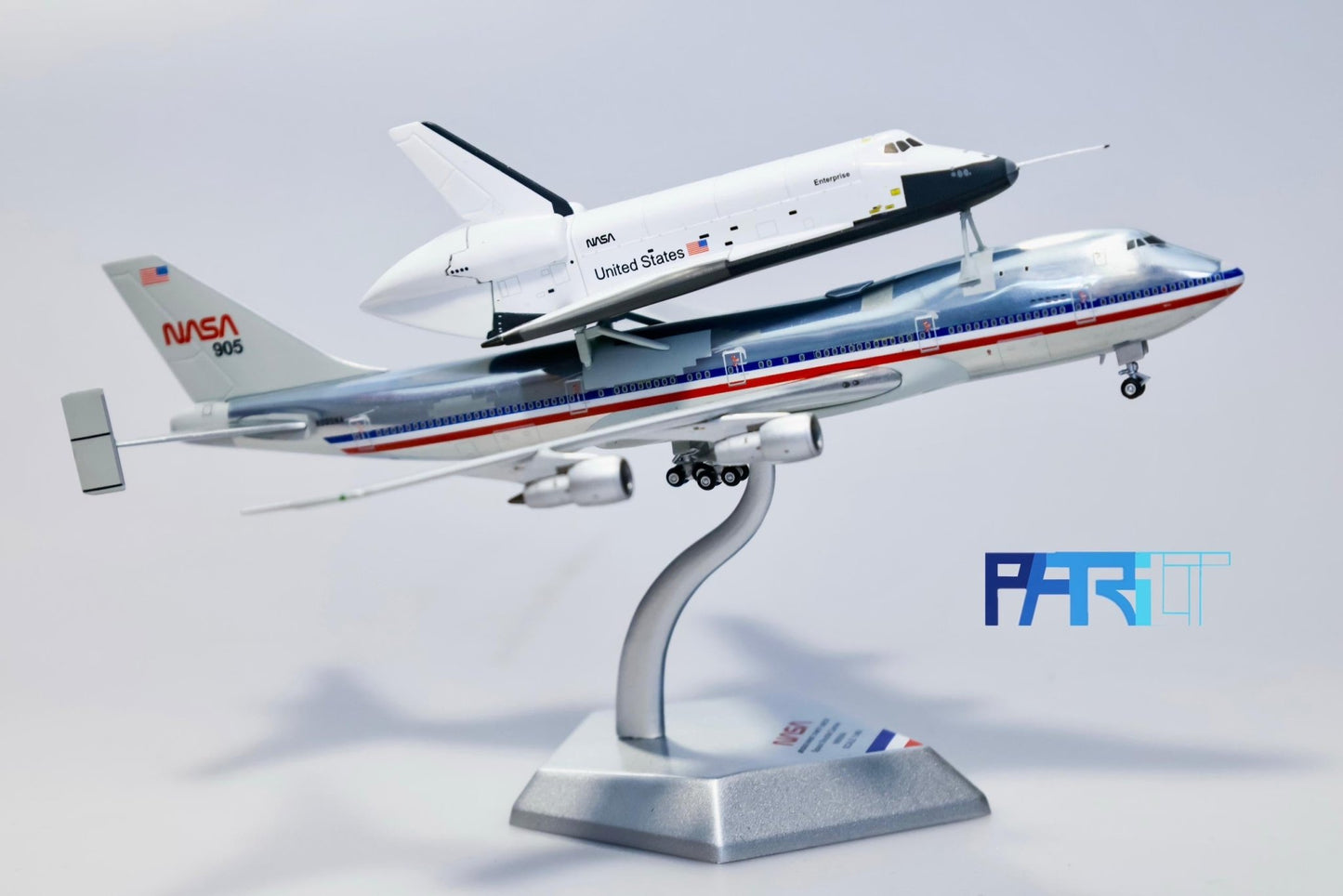 Pre - Order Patriot Model PT - 400 - 023FD 1:400 Boeing 747 - 123 NASA N905NA & Space Shuttle Orbiter OV - 101"Enterprise" Flaps Down Edition