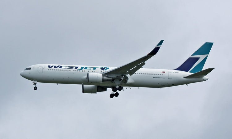 Pre - Order Phoenix 04637 1:400 WestJet B767 - 300ER C - GOGN