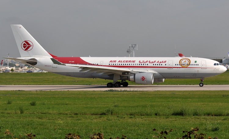 Pre - Order Phoenix 11973 1:400 Air Algerie A330 - 200 7T - VJX