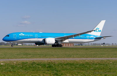 Pre - Order Phoenix 12004 1:400 KLM B787 - 9 PH - BHF