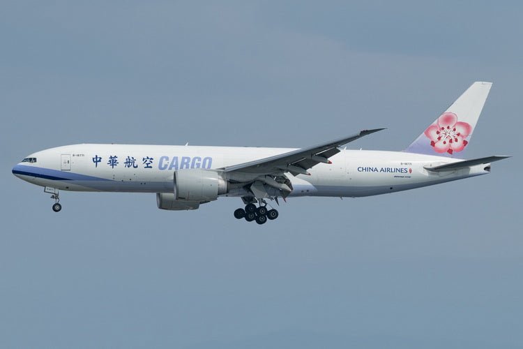 Pre - Order Phoenix 12027 1:400 China Airlines Cargo B777F B - 18779