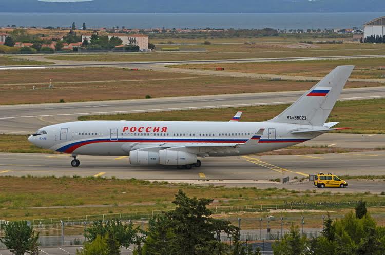 Pre - Order Phoenix 12054 1:400 Rossiya Il - 96 - 300 RA - 96023