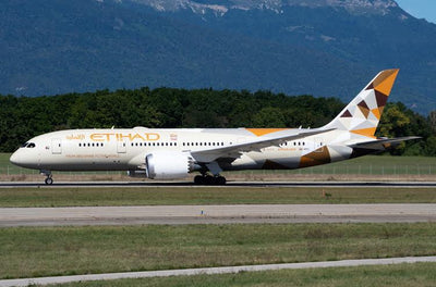 Pre - Order Phoenix 12065 1:400 Etihad Airways B787 - 8 A6 - PFC