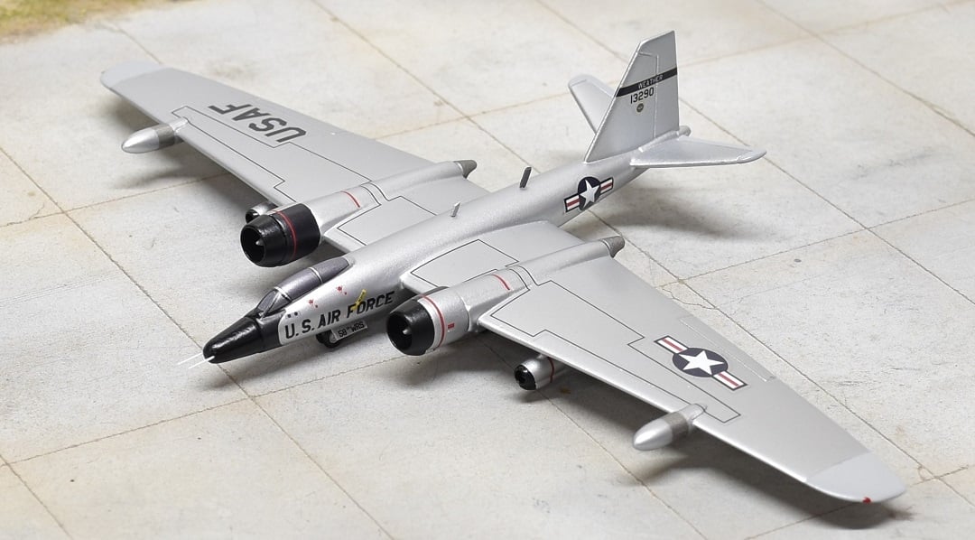 Pre - Order Sky Classics 1:200 SC2WB57F02 Martin WB - 57F 61 - 3290 USAF, 58th Reconnaissance Squadron Kirtland AFB, NM 1968