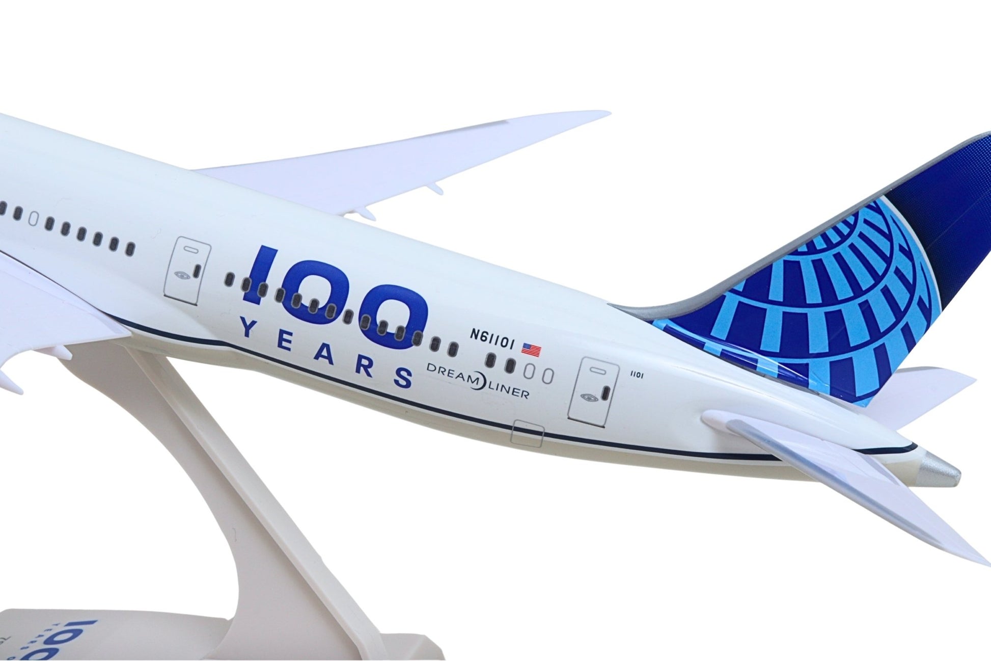Pre - Order Skymarks SKR1178 1:200 United Airlines Boeing 787 - 9 "100 Years" Special Scheme N61101