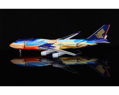 Pre - Order SQ Wings L2001 1:200 Singapore Airlines Boeing 747 - 400 9V - SPK "Tropical"