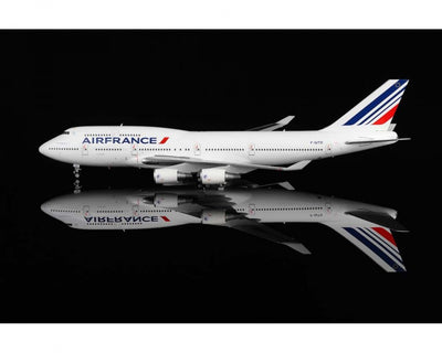 Pre - Order SQ Wings L2071 1:200 Air France Boeing 747 - 400 F - GITD